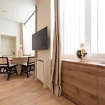 Elegant Flat Near Republique & Canal Saint Martin * パリ