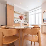 アパート Elegant Flat Near Republique & Canal Saint Martin パリ
