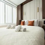 Elegant Flat Near Republique & Canal Saint Martin * パリ