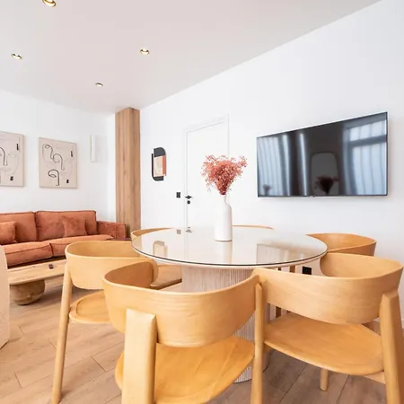 Apartment Elegant Flat Near Republique & Canal Saint Martin