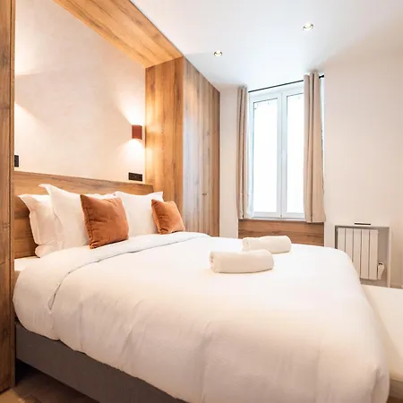 Elegant Flat Near Republique & Canal Saint Martin Apartment *