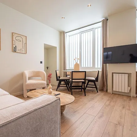 Elegant Flat Near Republique & Canal Saint Martin Paris