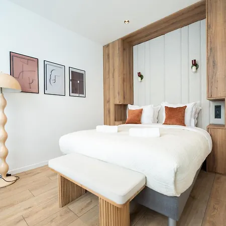 Elegant Flat Near Republique & Canal Saint Martin