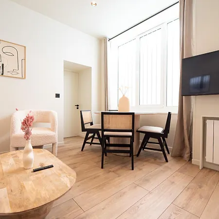 Elegant Flat Near Republique & Canal Saint Martin Paris