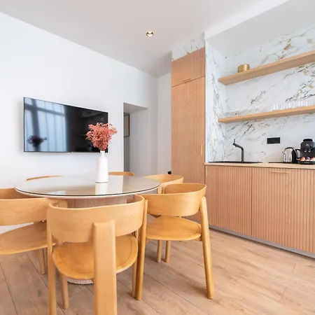 Elegant Flat Near Republique & Canal Saint Martin *