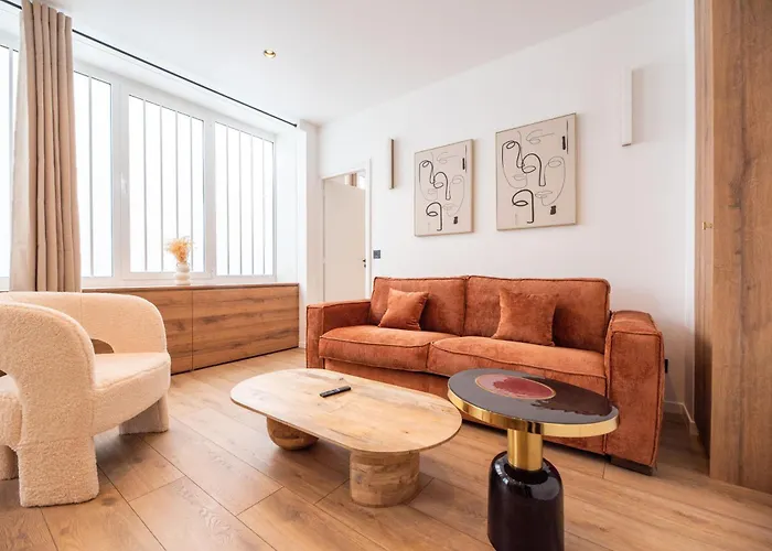 Elegant Flat Near Republique & Canal Saint Martin