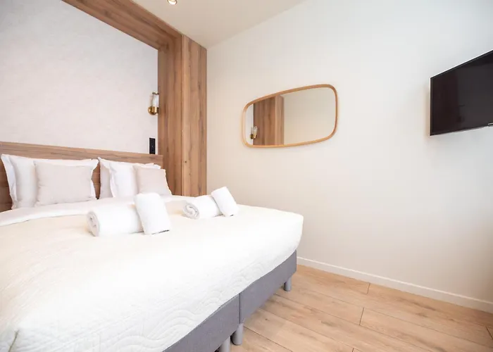 Elegant Flat Near Republique & Canal Saint Martin *